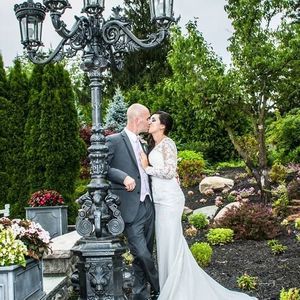 Meet your Posher, Lee